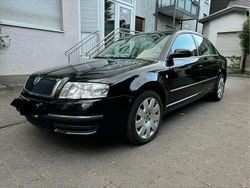 Schwarz Gebraucht 2003 Skoda Superb Elegance Limousine | 4.250 € (Teuer)