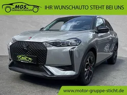 Seidengrau metallic Gebraucht 2024 DS Automobiles DS3 Crossback Performance SUV | 24.480 € (Teuer)