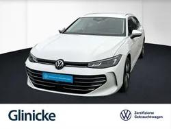 Weiß Gebraucht 2024 VW Passat Business Kombi | 34.860 € (Fairer Preis)