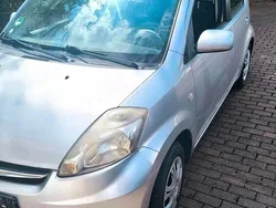 Silber Gebraucht 2005 Daihatsu Sirion Kleinwagen | 800 € (Guter Preis)