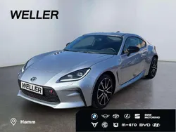 Grau Gebraucht 2024 Toyota GR86 PURE Coupé | 35.980 € (Etwas zu teuer)