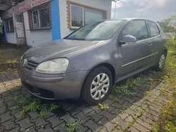 Grau Gebraucht 2005 VW Golf V Comfortline Limousine | 1.450 € (Superpreis)