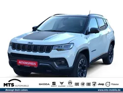 Weiß Gebraucht 2021 Jeep Compass Trailhawk SUV | 26.940 € (Fairer Preis)