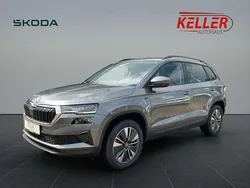 Graphitegrau metallic Neu 2025 Skoda Karoq Tour SUV | 41.200 € (Etwas zu teuer)