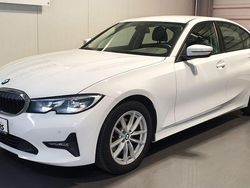 Weiß Gebraucht 2020 BMW 320 Limousine | 21.990 € (Fairer Preis)