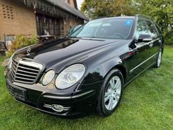 Schwarz Gebraucht 2007 Mercedes E220 Avantgarde Kombi | 4.450 € (Guter Preis)