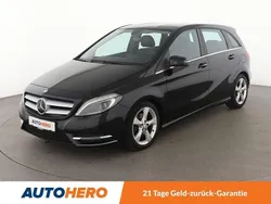 Schwarz Gebraucht 2014 Mercedes B180 Van / Kleinbus | 11.830 € (Fairer Preis)