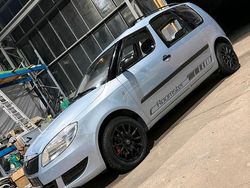 Andere farben Gebraucht 2012 Skoda Roomster Van / Kleinbus | 4.649 € (Etwas zu teuer)