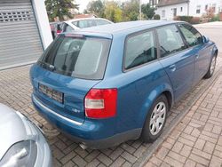 Blau Gebraucht 2001 Audi A4 Sport Kombi | 1.599 € (Superpreis)
