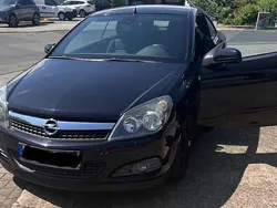 Schwarz Gebraucht 2009 Opel Astra Cabriolet Cabrio | 1.900 € (Superpreis)