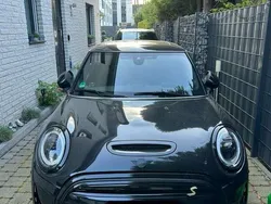 Gebraucht 2023 Mini Cooper SE Classic Kleinwagen | 23.550 € (Fairer Preis)