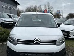 Weiss Gebraucht 2021 Citroën Berlingo Feel Van / Kleinbus | 19.950 € (Fairer Preis)