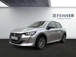 Lack grau artense/typ aussenve Gebraucht 2023 Peugeot e-208 Allure Kleinwagen | 28.990 € (Teuer)
