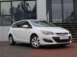 Weiß Gebraucht 2013 Opel Astra Kombi | 3.900 € (Fairer Preis)