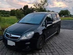 Schwarz Gebraucht 2007 Opel Zafira OPC Van / Kleinbus | 2.750 €