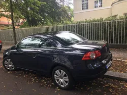 Blau Gebraucht 2010 VW Eos Edition Cabrio | 9.800 € (Teuer)