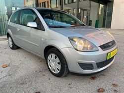 Silber Gebraucht 2007 Ford Fiesta Style Kleinwagen | 2.499 € (Fairer Preis)