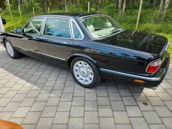 Schwarz Gebraucht 1998 Jaguar XJ8 Limousine | 17.900 €