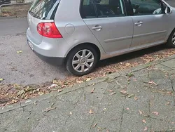 Silber Gebraucht 2004 VW Golf V Kleinwagen | 3.000 € (Guter Preis)