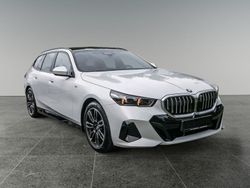 Weiß Gebraucht 2024 BMW 520 Performance Limousine | 48.900 € (Superpreis)