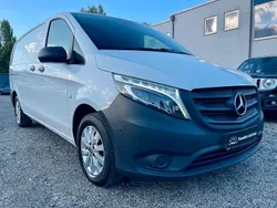 Weiß Gebraucht 2021 Mercedes Vito Van / Kleinbus | 18.400 €