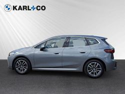 Grau Gebraucht 2023 BMW 218 Active Tourer M Sport Van / Kleinbus | 27.498 € (Superpreis)