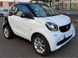 Weiß Gebraucht 2015 Smart ForTwo Coupé Kleinwagen | 9.499 € (Fairer Preis)