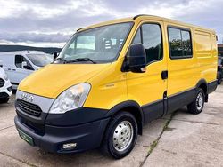 Gelb Gebraucht 2012 Iveco Daily Van / Kleinbus | 9.999 € (Fairer Preis)