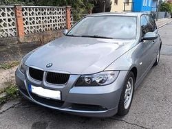 Blau Gebraucht 2007 BMW 318 Limousine | 2.850 € (Superpreis)