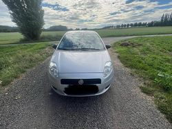 Grau Gebraucht 2012 Fiat Punto Kombi | 1.800 € (Fairer Preis)