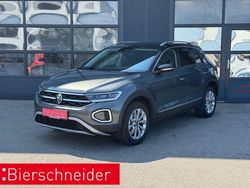 Grau Gebraucht 2024 VW T-Roc Style SUV | 26.850 € (Superpreis)