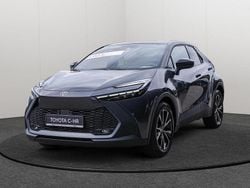 Grau Neu 2025 Toyota C-HR Team SUV | 36.990 €