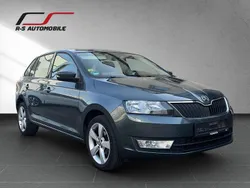 Grau Gebraucht 2016 Skoda Rapid Limousine | 8.870 € (Fairer Preis)