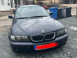 Blau Gebraucht 2003 BMW 320 Lifestyle Kombi | 1.000 € (Guter Preis)
