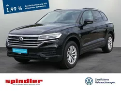 Grenadillschwarz metallic Gebraucht 2024 VW Touareg Basis SUV | 58.940 € (Fairer Preis)