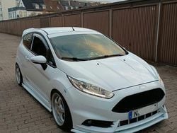 Weiß Gebraucht 2016 Ford Fiesta ST Kleinwagen | 8.500 € (Guter Preis)