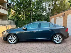 Grau Gebraucht 2015 Volvo S60 Limousine | 16.900 €