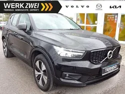 Black solid "stone" / solid Gebraucht 2021 Volvo XC40 R-Design SUV | 28.490 € (Superpreis)
