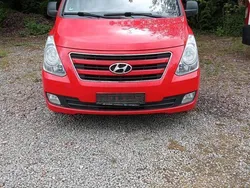 Rot Gebraucht 2013 Hyundai H-1 Van / Kleinbus | 5.500 €