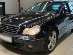 Schwarz Gebraucht 2005 Mercedes C320 Limousine | 3.600 € (Superpreis)