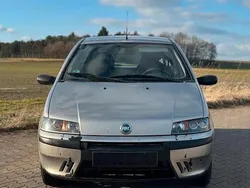 Silber Gebraucht 2001 Fiat Punto Kleinwagen | 500 €