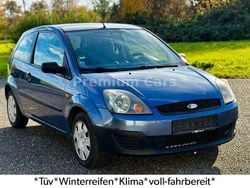 Blau Gebraucht 2006 Ford Fiesta Ambiente Kleinwagen | 750 € (Guter Preis)