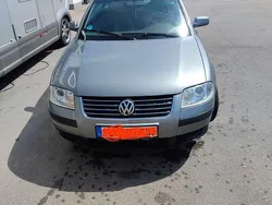 Grau Gebraucht 2002 VW Passat Trendline Limousine | 1.600 € (Etwas zu teuer)