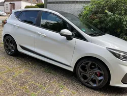 Weiß Gebraucht 2023 Ford Fiesta ST Kleinwagen | 23.200 € (Fairer Preis)