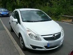 Weiß Gebraucht 2010 Opel Corsa Eco Limousine | 2.400 € (Fairer Preis)