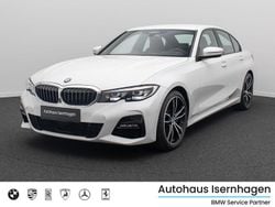 Mineralweiß metallica96schwarz Gebraucht 2021 BMW 330 M Sport Limousine | 36.499 € (Guter Preis)
