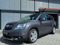 Grau Gebraucht 2012 Chevrolet Orlando LTZ Van / Kleinbus | 7.890 € (Teuer)