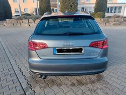 Grau Gebraucht 2015 Audi A3 Ambiente Limousine | 10.500 € (Guter Preis)