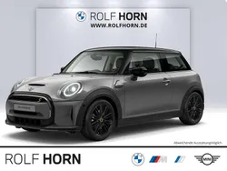 Moonwalk grey metallic Gebraucht 2022 Mini Cooper SE Classic Kleinwagen | 18.810 € (Fairer Preis)