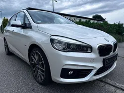 Weiß Gebraucht 2017 BMW 218 Active Tourer Sport Line Van / Kleinbus | 8.750 € (Guter Preis)